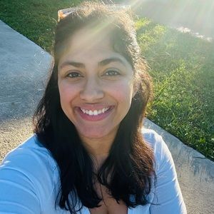 Meet your Posher, Carly